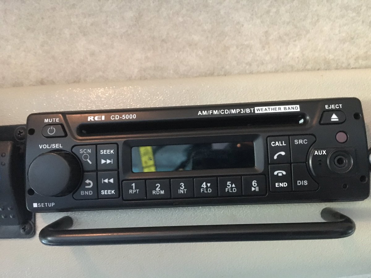 Does anyone know how to turn this radio from us to euro frequency band