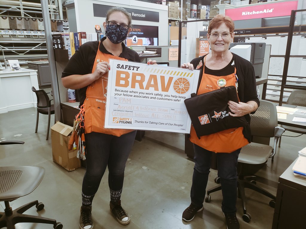 Bravo Pam; InFocus Prize Winner! @TonyFonseca1076 @GabeTHD1076 <a href="/Nakhue1/">Nakhue</a> <a href="/RudeBoi3700/">Marcel</a> <a href="/palaciosyolamej/">Yolanda Mejia Palacios</a>  @BenD251076 <a href="/specialty_guru/">Clarence McGhee III</a> <a href="/Dave60246799/">Dave Williams</a> #pacnorth #pacnorthproud #infocus1076 #gaintsafetybravo #safetysocks