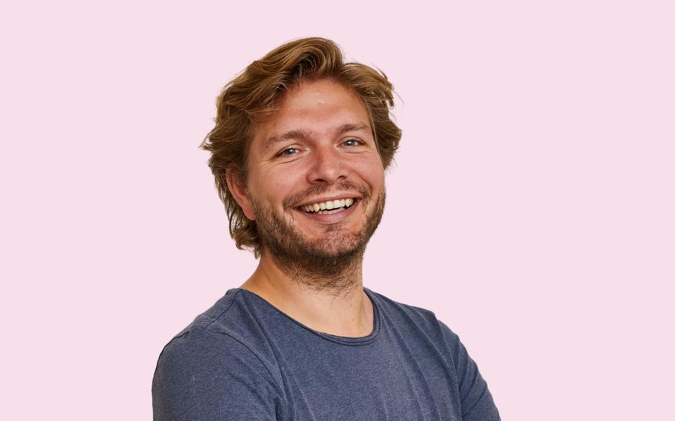 Een Rotterdammer in Leeuwarden: Zoeken naar de rust op 'Vliebiza': Daniël Coenen verhuisde samen met zijn gezin van Rotterdam naar Leeuwarden. Hoe beleven zij de overstap van de Randstad naar Friesland? In een wekelijkse column vertelt hij de komende… dlvr.it/S4V4xg