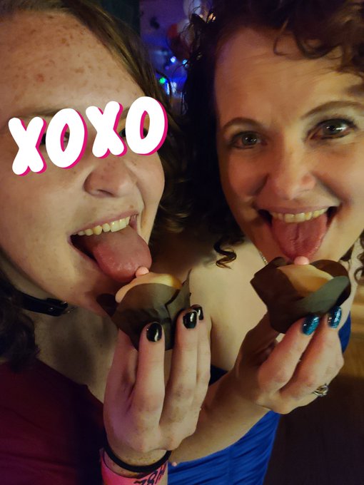 My friends and family really surprised me Saturday night.  I was so touched.  I had a fabulous time.<a href="/tag/outdoorliving"class="tags"><span>#outdoorliving</span></a><a href="/tag/covid19"class="tags"><span>#covid19</span></a><a href="/tag/staythefhome"class="tags"><span>#staythefhome</span></a>