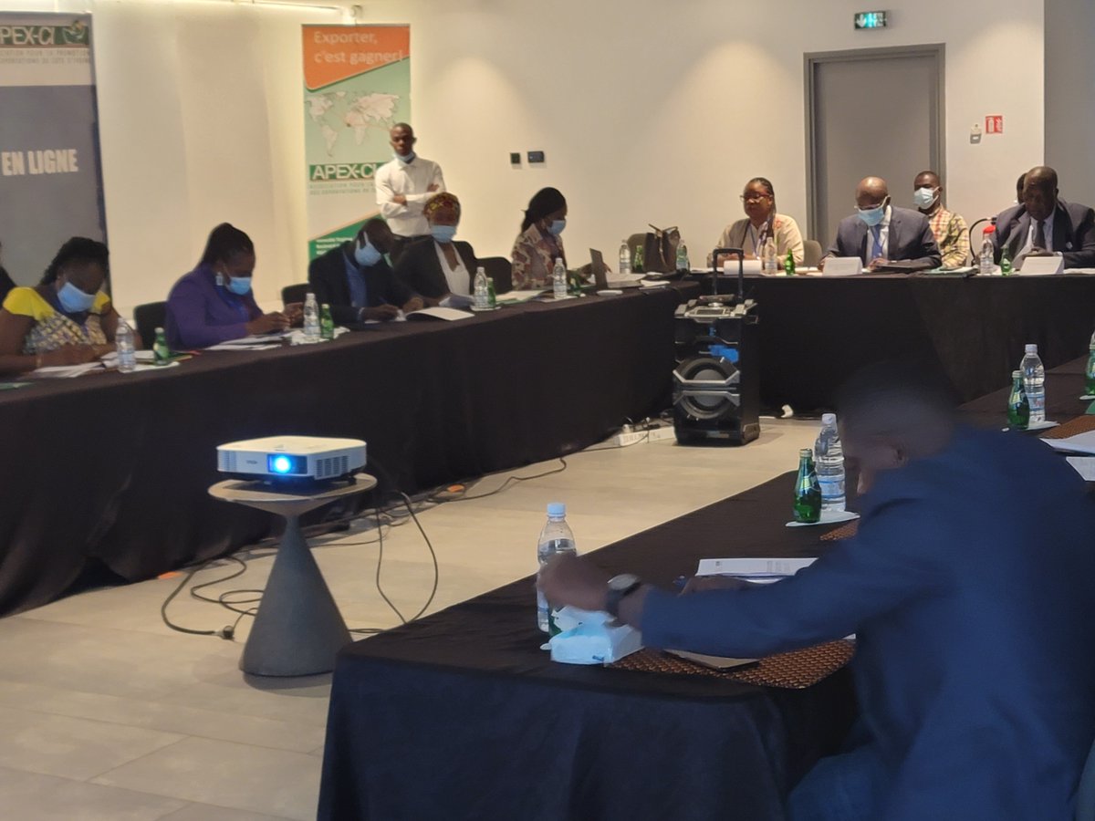 kantchari's tweet photo. "How to identify market opportunities under @AfCFTA " was the theme of #Day1 of the "How to Export with the #AfCFTA" #training workshop in #Abidjan 🇨🇮 with 30 ivorian #SMEs by @SMEtradeacademy in collaboration with @afreximbank and #ApexCi @ITCnews  #OneTradeAfrica #AfrAcad https://t.co/ZA5KFEZZ2N