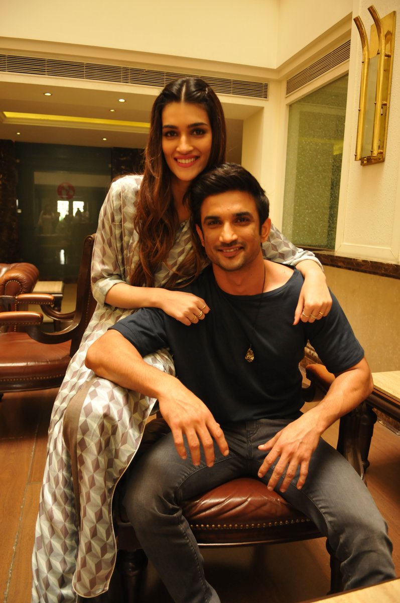 Rising_Photon (@rising_photon) on Twitter photo Dilli ki he
Bahut talented he
Jabardast dikhti he
Superstar he ?
O beta ye to tum he ho π
happy birthday <a href="/kritisanon/">Kriti Sanon</a> #BittiKaBirthday π»πππ·π·
~SSR
#Sush #Gucchi π¦π¦ <a href="/itsSSR/">Sushant Singh Rajput</a> βΎππͺοΈπ«π±π Dilli ki he
Bahut talented he
Jabardast dikhti he
Superstar he ?
O beta ye to tum he ho π
happy birthday <a href="/kritisanon/">Kriti Sanon</a> #BittiKaBirthday π»πππ·π·
~SSR
#Sush #Gucchi π¦π¦ <a href="/itsSSR/">Sushant Singh Rajput</a> βΎππͺοΈπ«π±π