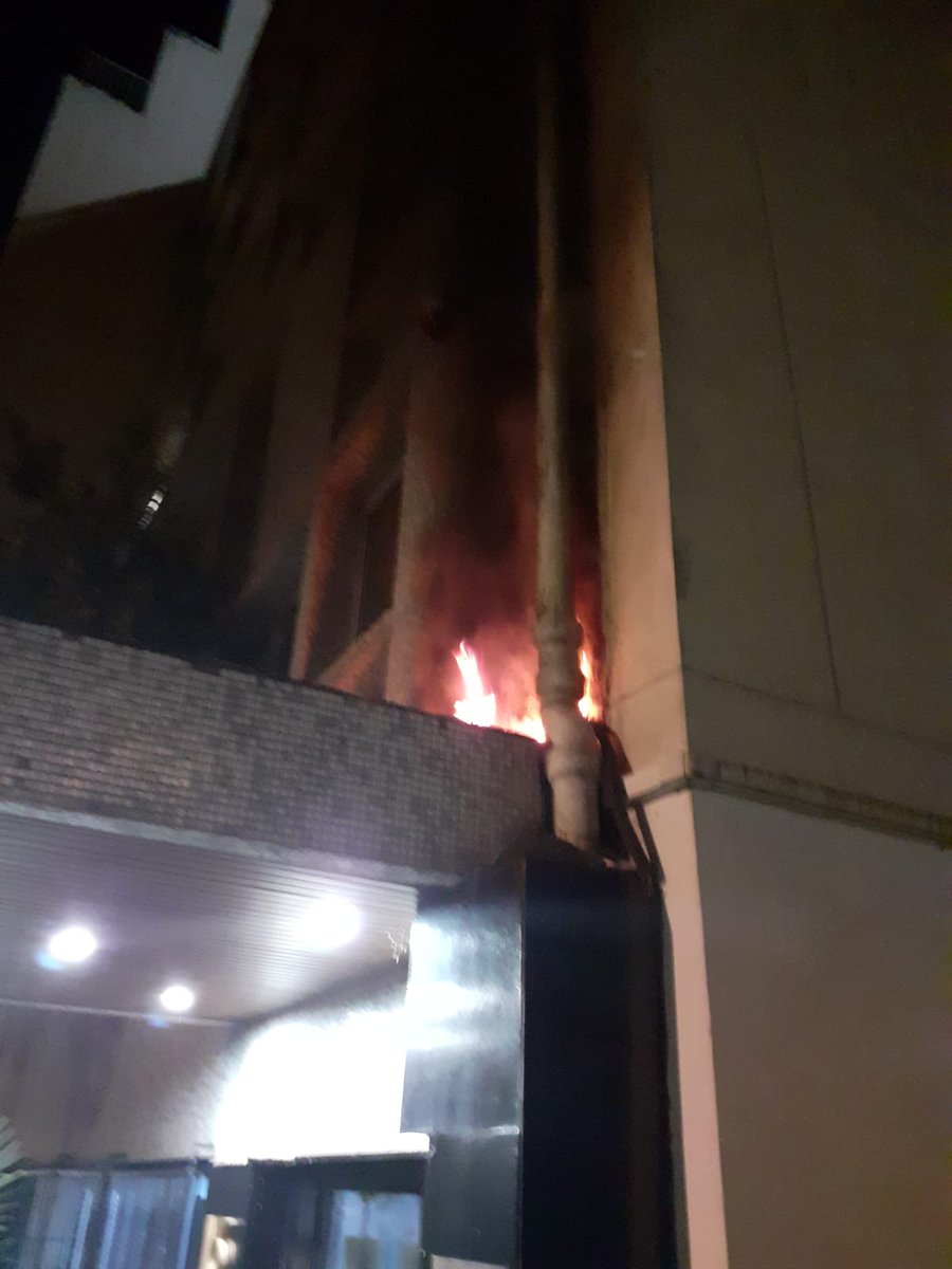 🔴 #ULTIMAHORA #Cuba <a href="/BrunoRguezP/">Bruno Rodríguez P</a> <a href="/CubaMINREX/">Cancillería de Cuba</a>  denunció 👉 #AtaqueTerrorista a la sede diplomática de la isla en #Francia 

📡📲 ver más en #PrensaLatina 
🔗prensa-latina.cu