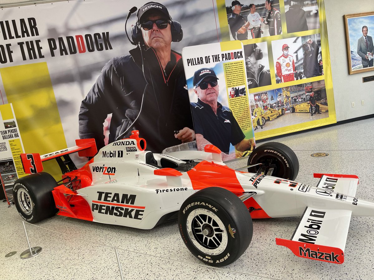 mjbyers333's tweet photo. @IMSMuseum @IndyCar @Team_Penske I like #3, but all of them were great. Great display, guys! #RocketRick 🚀#mjbPics💫 https://t.co/d86SYkW2BN