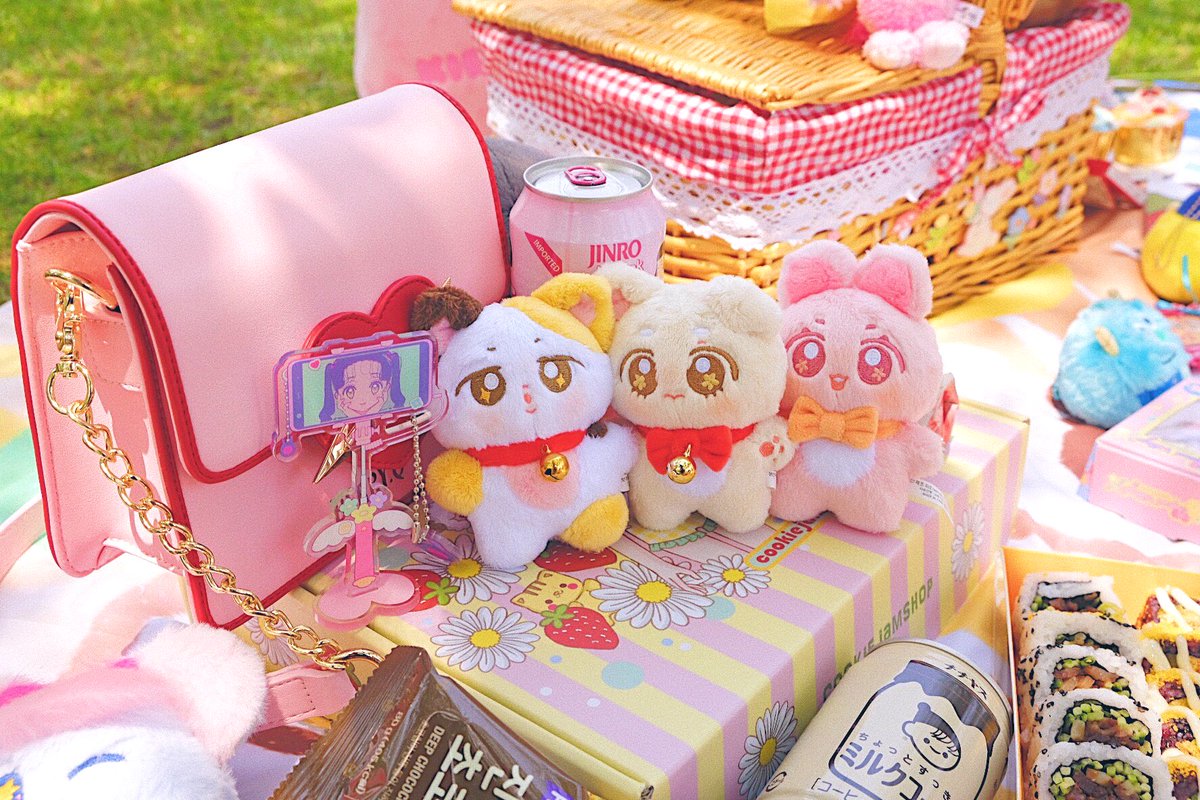 「RT + follow 🐱🐶🐰」

*•.¸♡ 𝑷𝒆𝒕-𝑩𝒂𝒃𝒆 𝑷𝒂𝒓𝒂𝒅𝒊𝒔𝒆 ♡¸.•*
10cmBabeDoll-mimi🐱&amp;vivi🐶&amp;kiki🐰
✨판매 공고✨
🎀마감 날짜：8/20⏰
🎀지불 방식：Alipay or PayPal

pls DM us to request for Go///