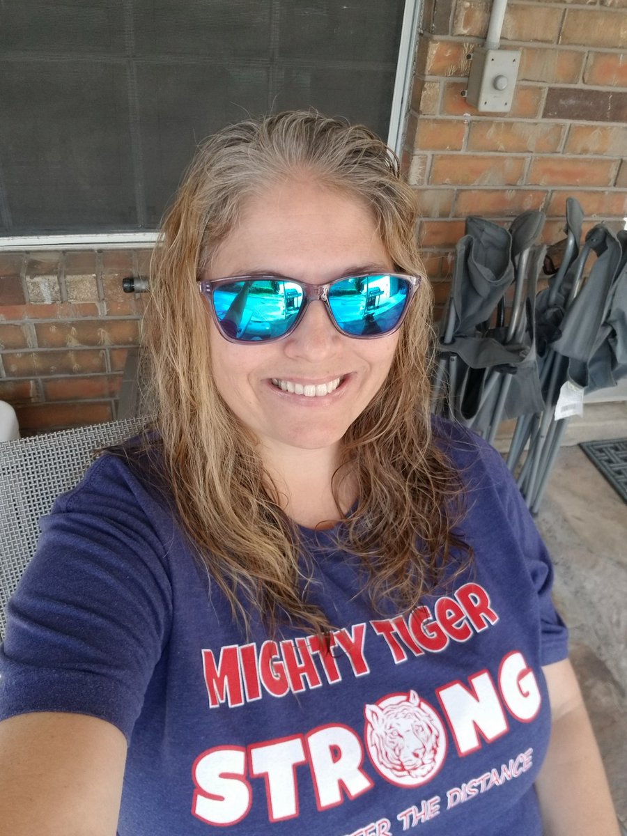 Sandy Neilsen (@sandyneilsen) on Twitter photo More Summer Bingo fun.  Patio & #KirkRoar Selfies!  <a href="/KirkElementary/">Kirk Elementary</a> #KirkAdventures21 More Summer Bingo fun.  Patio & #KirkRoar Selfies!  <a href="/KirkElementary/">Kirk Elementary</a> #KirkAdventures21