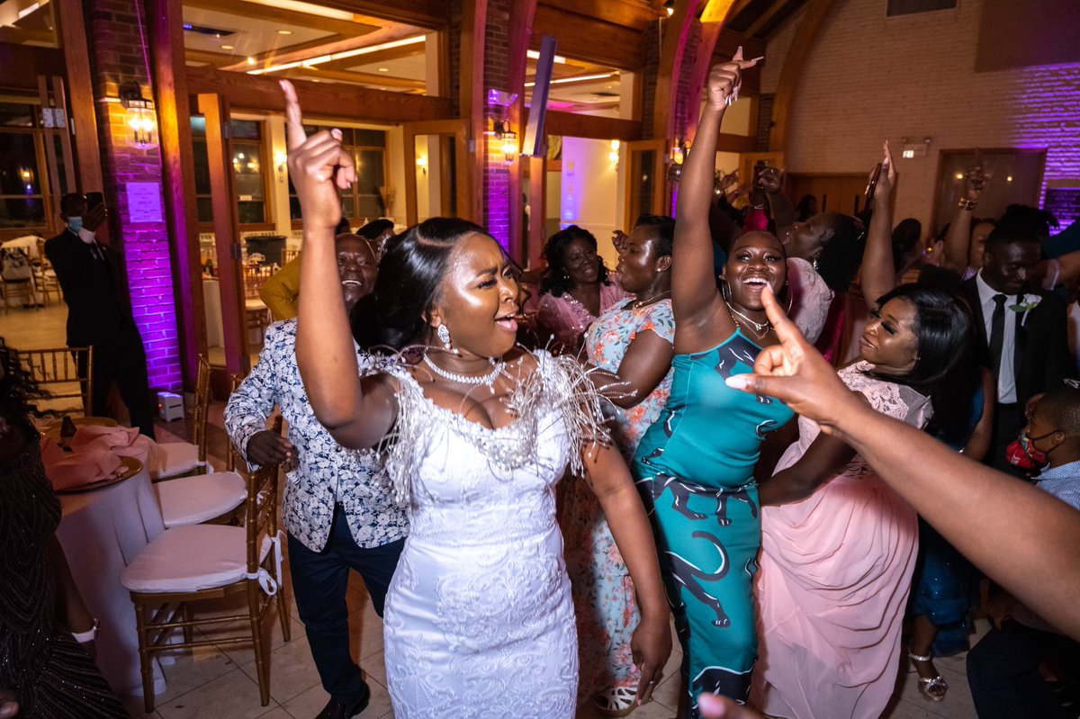 The energy in the room
#WeddingPhotographer #WeddingPhotography
#wedding #weddingdress #weddingday #weddingphotographer #blacklove
#africanwedding #positiveblackimages #weddings #blackweddings 
#blackcouple 
#blackcouples #blackloveisbeautiful #blackloverocks #melaninking