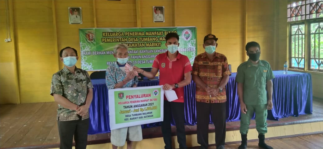 RayadiKarsa's tweet photo. Terima Kasih Pak Presiden Ir. Joko Widodo dan Mendes PDTT Halim Iskandar, BLT Dana Desa sangat Bermanfaat bagi Masyarakat yg menerima #BLTDanaDesa @jokowi @halimiskandarnu @kemendesPdtt @malik_haramain @imansyukri @taufikmadjid71 @yusradaridesa @tppkemendes @P3MDKalteng https://t.co/rsm6pSafKY