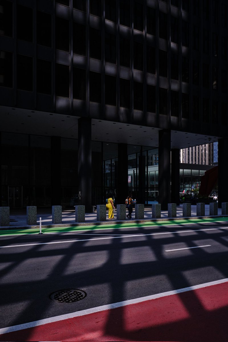 fuujiila's tweet photo. chicago streets &amp; shadows
•••
may 2021 https://t.co/V2lqb8sO3S