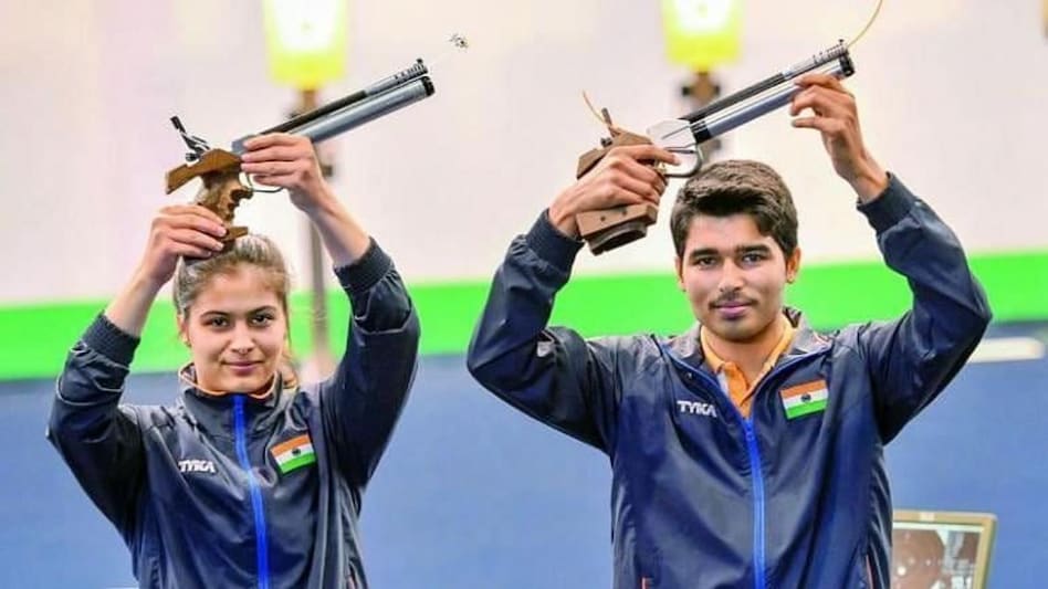 media_samvad's tweet photo. भारतीय निशानेबाज सौरभ चौधरी और मनु भाकर ने तोक्यो ओलंपिक में 10 मीटर एयर पिस्टल मिश्रित टीम स्पर्धा के क्वालीफिकेशन के पहले चरण में शानदार प्रदर्शन करके पहला स्थान हासिल किया।
#Tokyo2020 #TokyoOlympics #india #sports #Trending #Olympics https://t.co/gR9nzmq67u