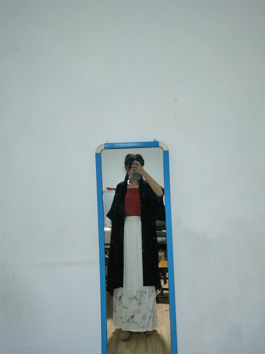 sunfly1122's tweet photo. #汉服 日常生活 https://t.co/3nEy6K0u3n