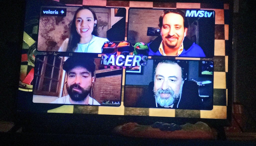 Lunes y el mejor programa de automovilismo deportivo ha iniciado <a href="/RacersTV/">RacersTV</a> <a href="/marianarovelo/">Mariana Rovelo</a> <a href="/hugooliveras11/">Hugo Oliveras</a> <a href="/SaqueMate/">Mil Tragos</a> <a href="/patomonasterio/">Pato OrtizMonasterio</a> para refinarme sus apuntes y ya casi listo para el miércoles e irme a aplicar mi vacuna Nicolás Romero!
Pd: Sonrisa colgate de nuevo de Mariana!