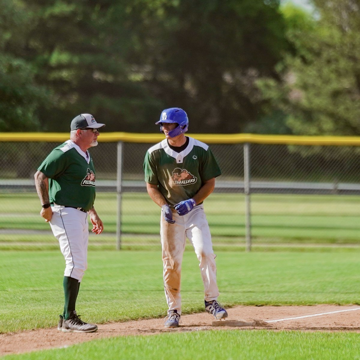CornBeltLeague's tweet photo. FINAL 

Filthballers (21-9) 11
Haymakers (6-24) 8

Top Performers:
OFB: Mitch Pomeroy (@UD__Baseball) 2-3 / 2 RBI - 5 IP / 6 K
OFB: Tyler Levy (@PSCBaseball) 1-2 / 2B / 2 RBI 
HAY: Cole Nordin (@BUBruinBaseball) 1-2 / 2B / RBI 
HAY: Owen Machal (@NWUBaseball) 1-3 / 2 RBI https://t.co/HEPYf4410I