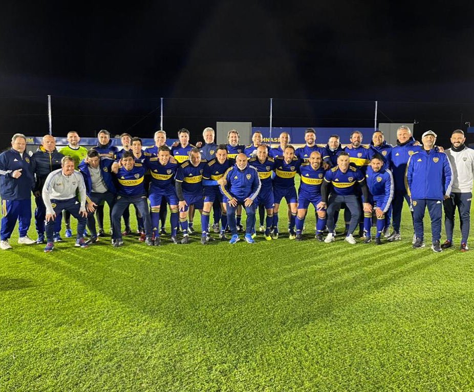 ⚽️Gran partido y victoria 3-2 a River en casa. Seguimos sumando con los muchachos del senior. ¡Esto es Boca! 💙💛💙

Chicho el 5 🤚de Boca