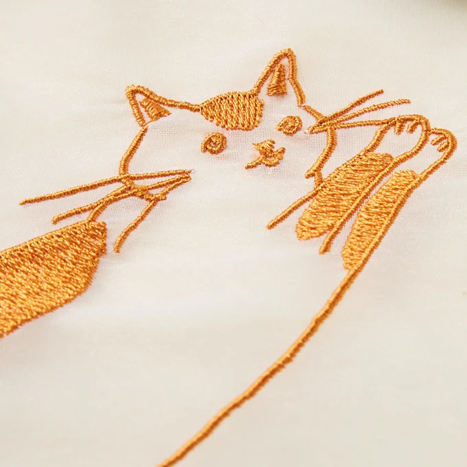 猫さんの刺しゅうが大人かわいい♡

トレンドのシアー素材が涼し気なエコバッグが登場!
使わないときは,お魚のポーチにくるっとまとめてコンパクトに。

ふだんのバッグにチェーンでつないで、
お出かけに連れていってくださいね♪

⇒https://t.co/BWjZVH0Ee5 