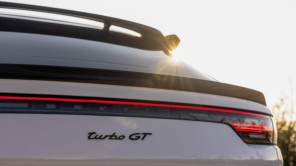 Mashele333's tweet photo. The new Porsche Cayenne Turbo GT https://t.co/npMLNH8vid
