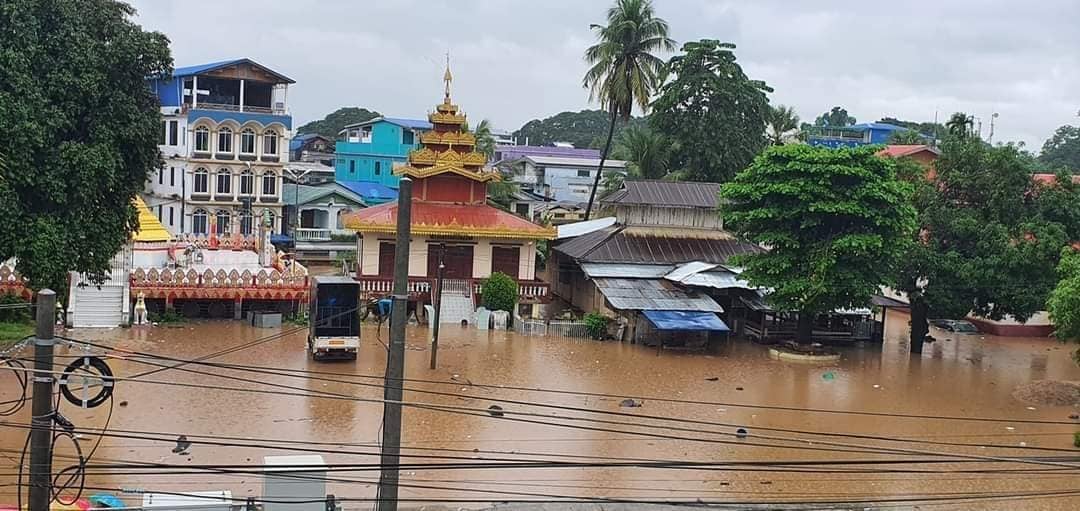 Some neighborhoods of Myawady, a town in Karen State on the Thai border, have been flooded by the swollen Moei River, which forms a part of the border between Myanmar and Thailand. 
(Photo: Thant Zin Aung)
 #WhatsHappeningInMyanmar