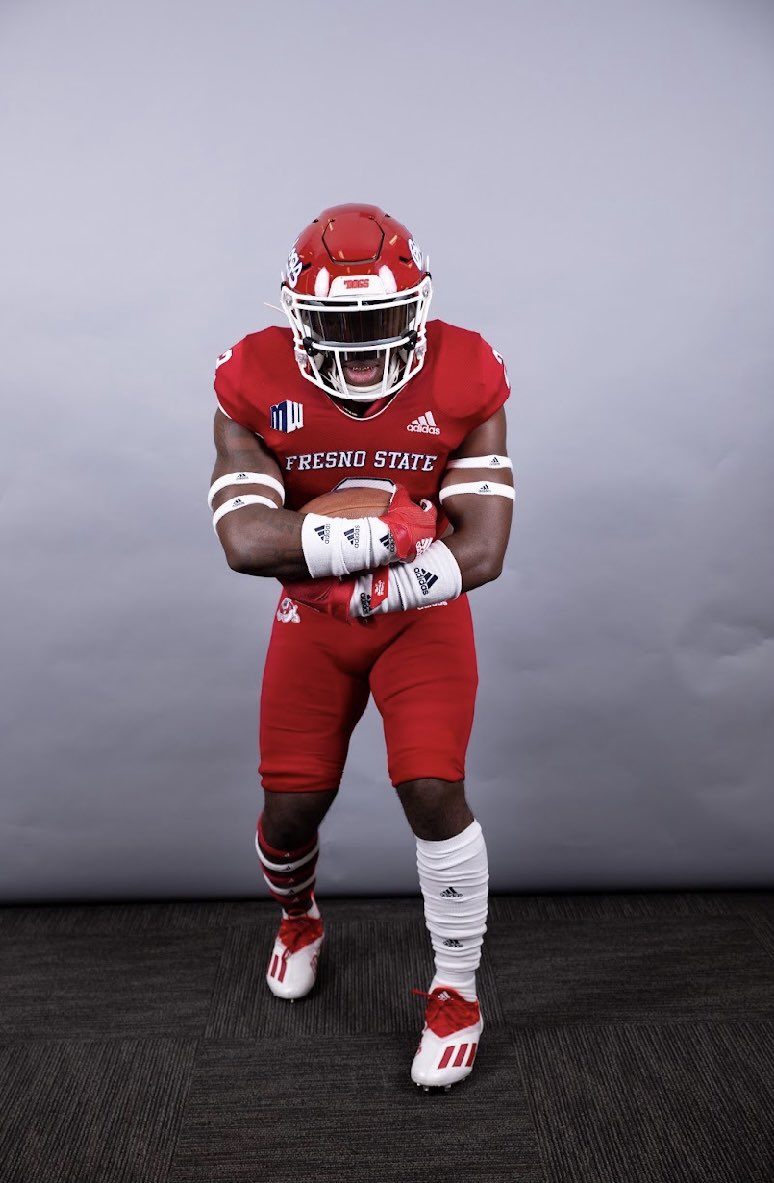 jonahcoleman8's tweet photo. Thank you @CoachLeeMarks and the rest of the fresno stae coaching staff for having me , i had a good time !#GoBulldogs #unofficial #notcommitted https://t.co/9qyWofVl7t