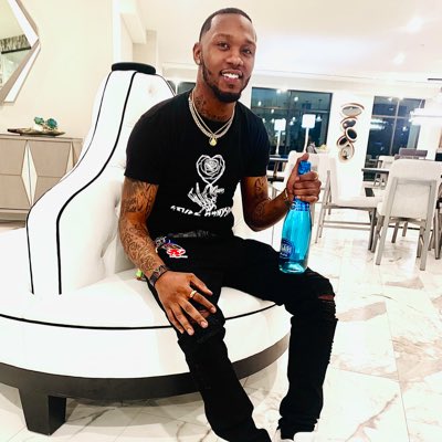 YhungManny_'s tweet photo. #NewProfilePic https://t.co/MqXsfU3cvI