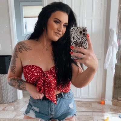 aubs_rocks's tweet photo. Hyd Twitter? It’s been a min #NewProfilePic https://t.co/Deage3LMUr