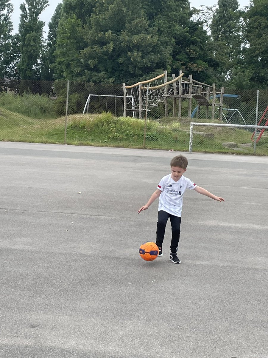 @StJohnsL22 @StJohnsL22PTFA another couple of challenges, 21 minute jog and 21 minutes of football ⚽️ 🥵