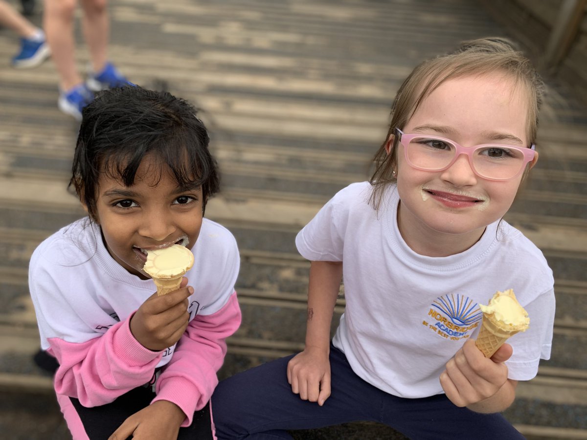 ClassFirecrest's tweet image. End of year treats 🍦 #farewellfirecrests