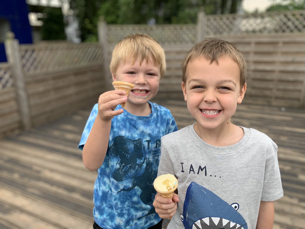 ClassFirecrest's tweet image. End of year treats 🍦 #farewellfirecrests