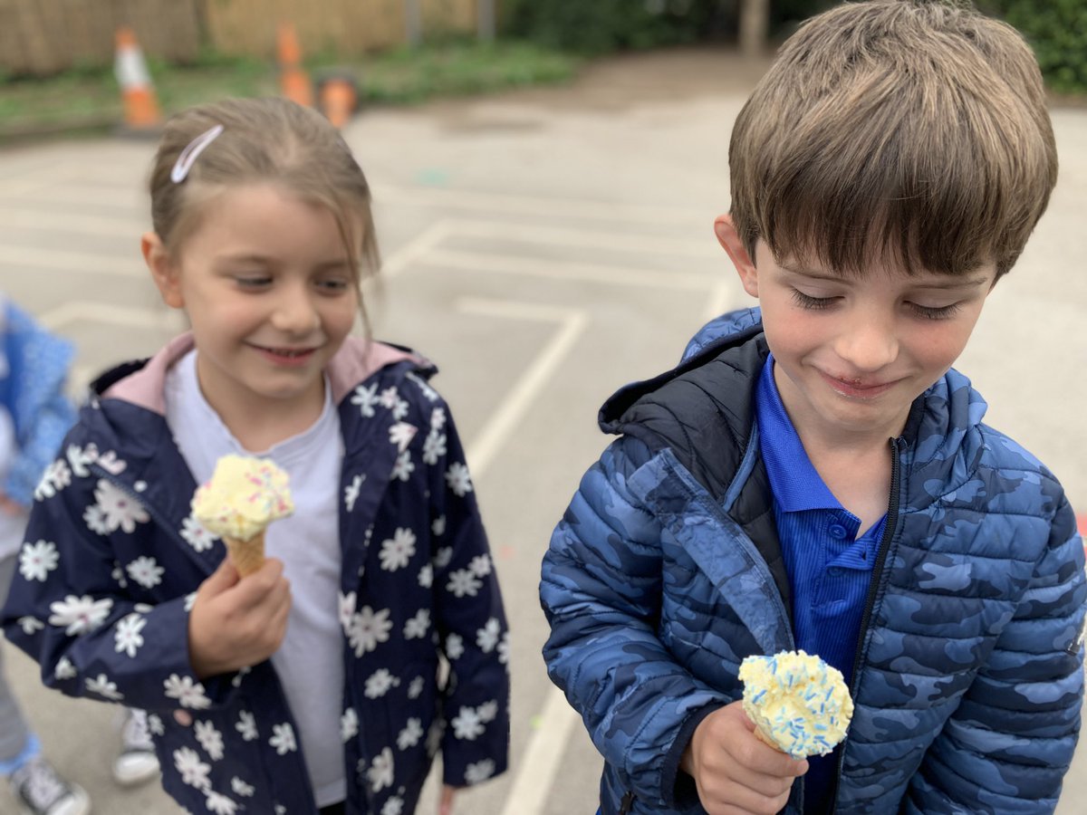 ClassFirecrest's tweet image. End of year treats 🍦 #farewellfirecrests