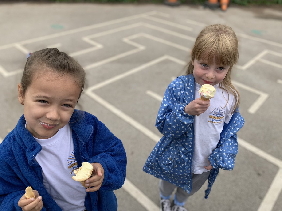 ClassFirecrest's tweet image. End of year treats 🍦 #farewellfirecrests