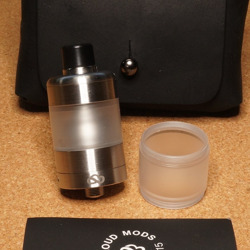 VAlphaline's tweet photo. Cloud Mods｜Cloud2 MTL RTA - 新品 緊急入荷！ギリシャの老舗 Modder の最新作です。現品は貴重な新品・未使用品となり早い者勝ちとなりますので、ご興味ございましたら是非お見逃し無く！🤩🤩🤩 DM大歓迎 #CloudMods #Cloud2 #RTA #MTL #HighEnd #Vape #vape好きな人と繋がりたい #vape放出 https://t.co/yJlhcEhagP