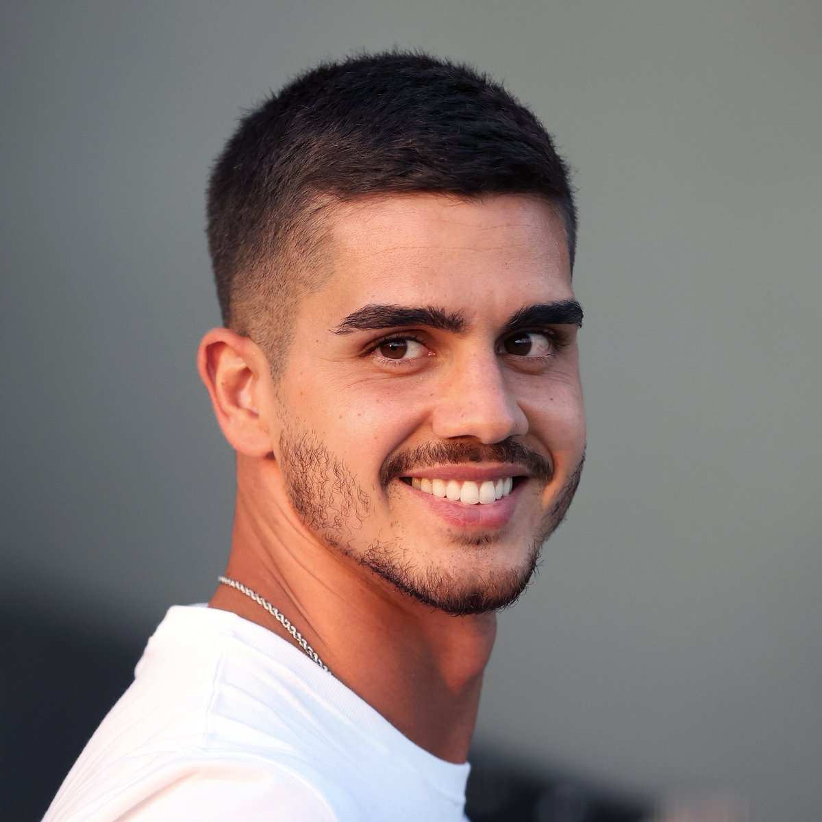 ChampionsLeague's tweet photo. New Leipzig signing André Silva 😀

#UCL https://t.co/RfuoUa2peR