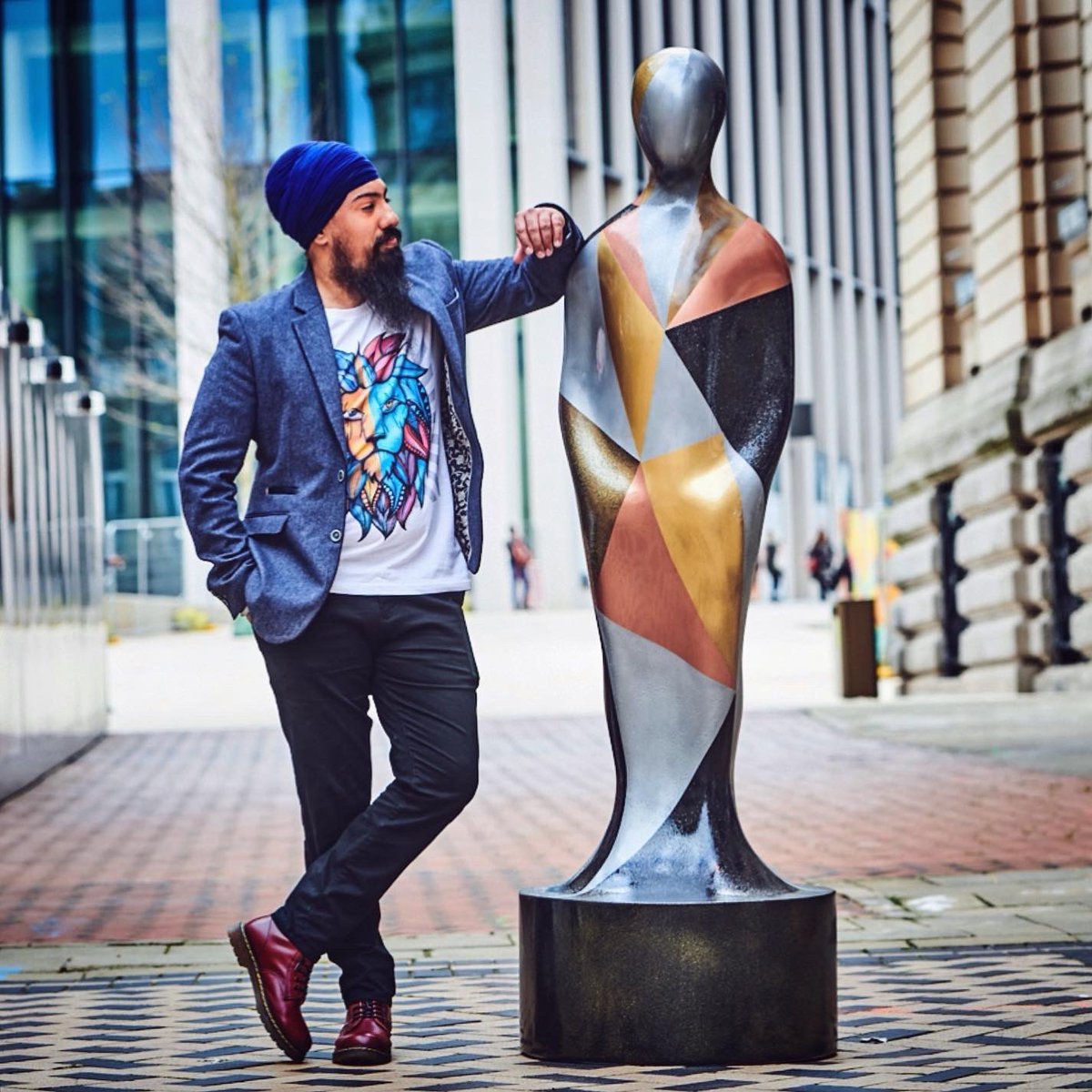 An amazing public art installation dedicated to the NHS is coming to Birmingham next month! 🙌 Fab work from the likes of @MrASingh (pictured), @PAMHOGGcouture, @AndrewLoganAMW, @Kitty_Joseph, @KateMaloneTweet, and @Zandra_Rhodes. bbc.com/news/uk-englan… @NHSCharities #NHS