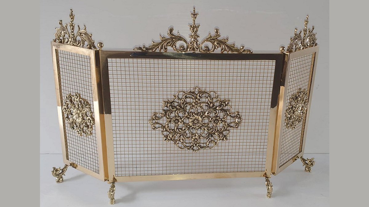 loveantiques's tweet image. Here we have a 19th Century Brass Three Panel Fire Screen for sale from Yeats Country Antiques: buff.ly/2V7QGAp
#antiques #antiquefirescreen #firescreen #antiqueinteriors #interiordesign #loveantiques