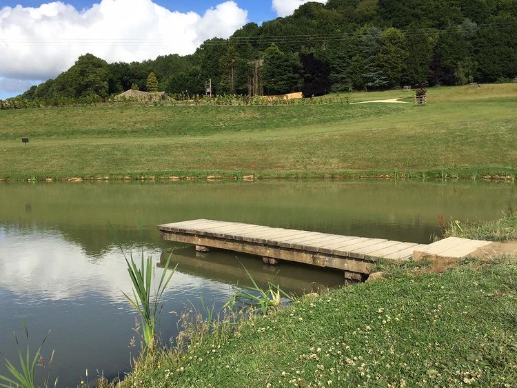 DiscoverGlos's tweet photo. Leaf and Ground in Dursley is the perfect place to meet friends and family🌿 📸 Leaf and ground
Things you can do there:
✨Playtime - Amazing castle playground!
✨Dog Friendly - 4 legged friends welcome!
✨Walks & Views - plenty space for walks.
#Dursley #LeafAndGround https://t.co/RNofJYnX98