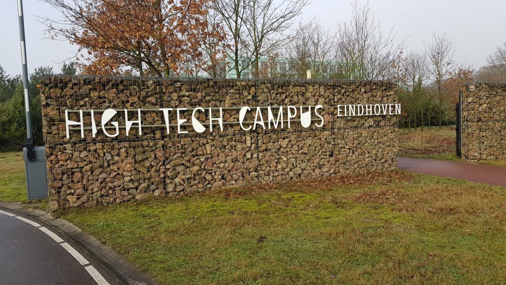 InnoOriginsNL's tweet photo. Geselecteerd - High Tech Campus trekt 40 nieuwe techbedrijven aan in coronacrisis https://t.co/SaDZphiQjE https://t.co/YULHC9fis0