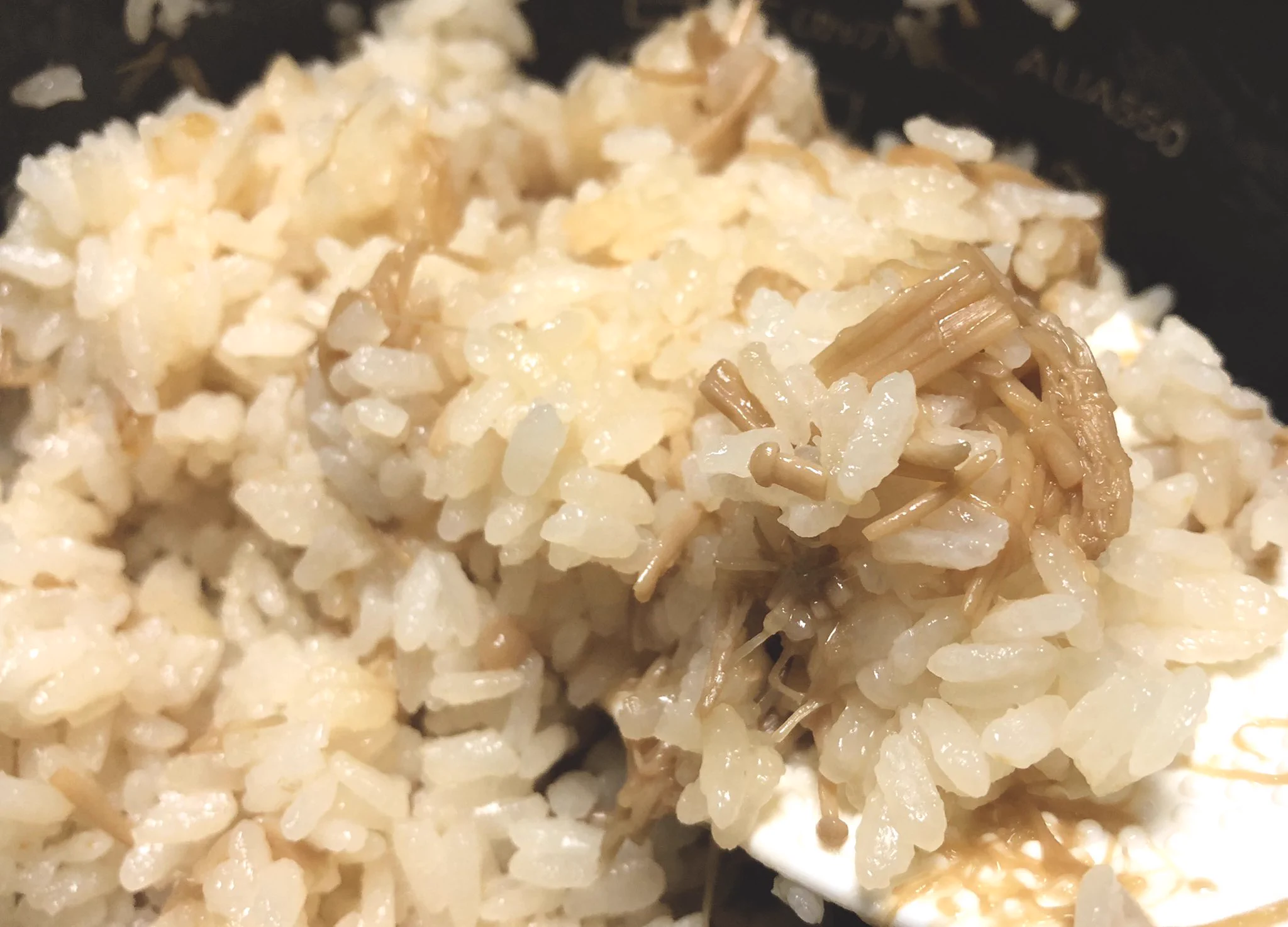ご飯のお供のなめ茸は？米と一緒に炊き込みご飯にしても美味しい！
