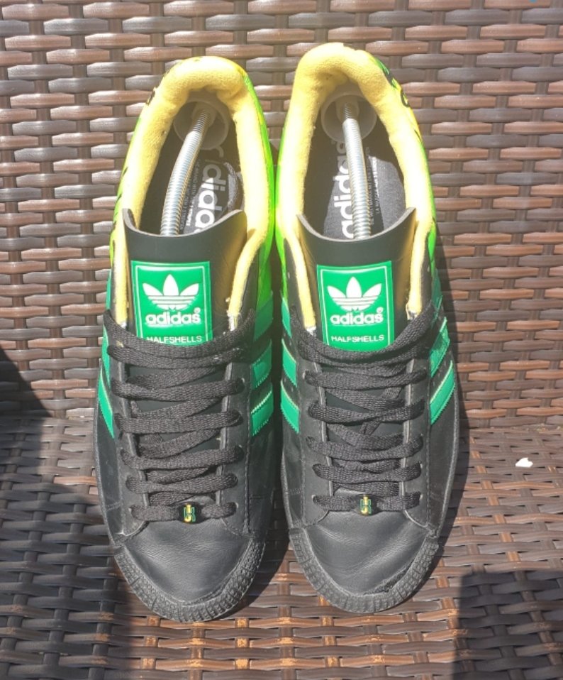 adiFamily_'s tweet image. For Sale

#adidas #Kingston #HalfShell

Size UK11

Something totally different, toeboxes need a glue and bit of TLC, but plenty of life and no wear to soles

£30 all in

Please contact @Gingerlothario to purchase

Retweets appreciated, please and thank you