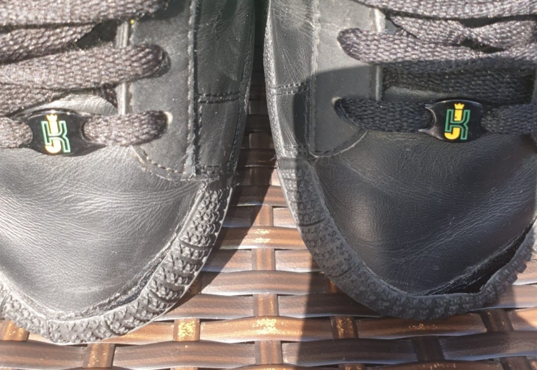 adiFamily_'s tweet image. For Sale

#adidas #Kingston #HalfShell

Size UK11

Something totally different, toeboxes need a glue and bit of TLC, but plenty of life and no wear to soles

£30 all in

Please contact @Gingerlothario to purchase

Retweets appreciated, please and thank you