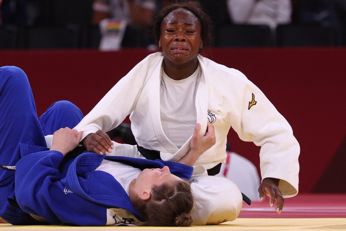 Je veux la Une de <a href="/lequipe/">L'Équipe</a> avec cette image qui représente tout ! 
Bravo <a href="/Gnougnou25/">AGBÉGNÉNOU Clarisse</a> 👏👏🥇🇫🇷💪