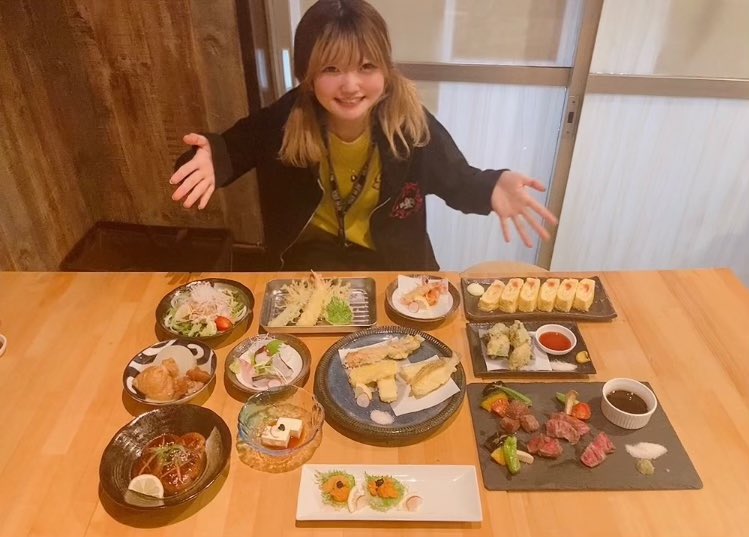 dechau_himari's tweet photo. やっぱ晩酌セットは外せないよね🥳
美味しくてお安いって最高過ぎ‼️🥺

【しいたけのバターソテー】は
こだわりの熊本産🌻
肉厚で��ちゃウマやったけん
しいたけ好きな人是非食べてほしい‼️

手作りチーズ豆腐もおいしく過ぎて
すべてペロリと完食しました���💓

#熊本応援プロジェクト
#ホクホクヤ https://t.co/rMhG9uorTd