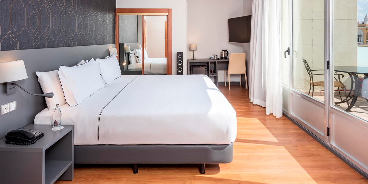 MeliaHotelsInt's tweet photo. The Hotel Madrid Plaza España Affiliated by Meliá brings the entire #Madrid within your reach. Find the perfect location to explore the city > https://t.co/p7bA5cQqa4 https://t.co/n7JXj6ZNgf