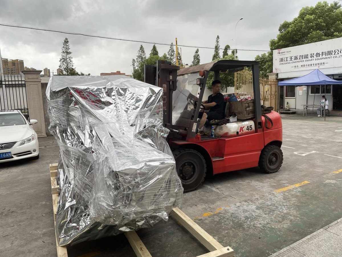 YoYoKo51921963's tweet image. #ONEPAPER #tissuemachine #Packaging #Converting
The soft facial tissue packing machine OPR-128S shipped to Russia