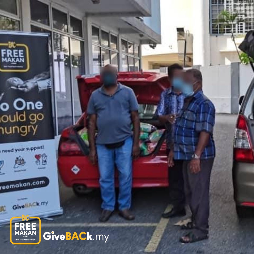 FreeMakan's tweet photo. The Persatuan Pemandu Teksi dan Kereta Sewa India Taman Sri Muda Shah Alam requested for food aid as they’ve been struggling to make ends meet due to the lack of passengers during this lockdown. https://t.co/N1klRBfXZu