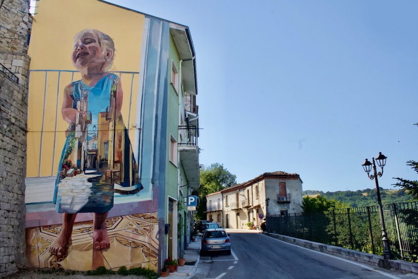 #StreetArt by Cristian Blanxer e Victor Garcia Repo in Civitacampomarano 🇮🇹