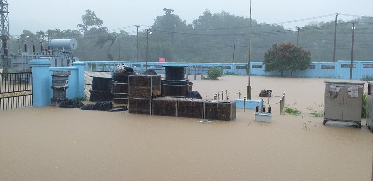Electricity has been out in #Rakhine State’s Thandwe since Monday evening after a hydropower plant there flooded due to heavy rain. Five of the eight wards in Thandwe have been inundated, according to residents. (Photo: Myo Htun Oo /FB) 

#WhatsHappeningInMyanmar