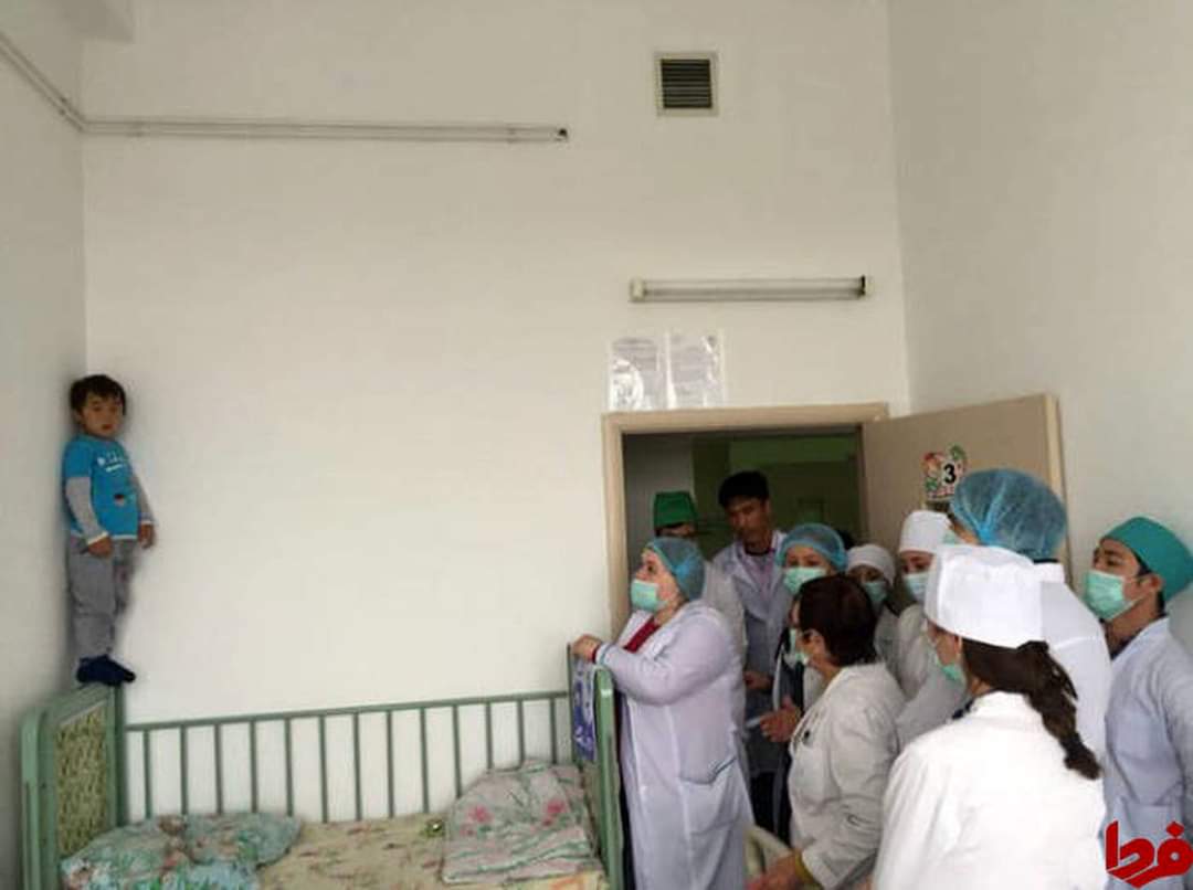 Но не сломлен. Мем собака утром. Окружен но не сломлен. Он был не сломлен. Измотана но не сломлена.