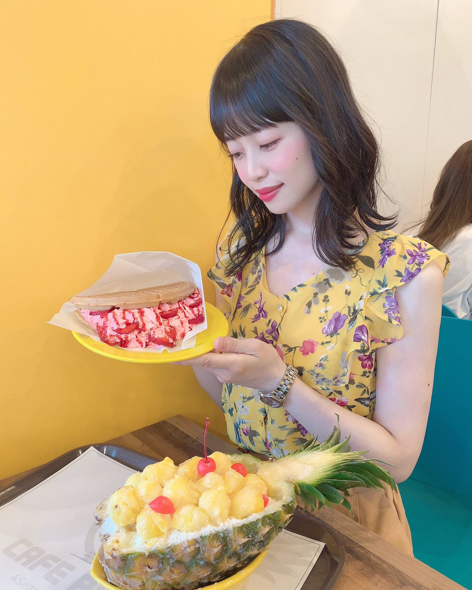 tacchi_minami's tweet photo. 🍍🍓🍧
・
・
・
#新大久保 #binggo #스윗츠 #카페
https://t.co/MqANEZZCwV https://t.co/mfThvTtMQm