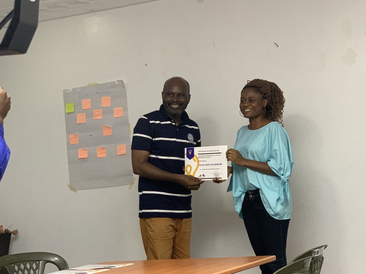 OloladeOgunnubi's tweet photo. I attended a 3 day boot camp on how to create low cost education for the less privileged and also sustain the project. @YstarsFound @femaleandmore 
Learnt how Knosk school #100 per day, provides school uniform, lunch, and school books for students with just #100 fee. 
#Lola https://t.co/hvQHQvqus4
