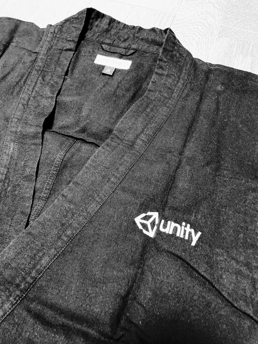 Kumanbow's tweet image. 四十の手習いでUnityをおぼえて、開発がしやすくなり、書籍を3冊も出版しお陰様でどれも高い評価を頂け、Uniteで講演までさせて頂き、その結果多くの方に知ってもらえるようになりました。
Unityのおかげで今は楽しく生きてゲーム開発できてると言っても過言ではない！
#Unityで人生が変わっちゃった