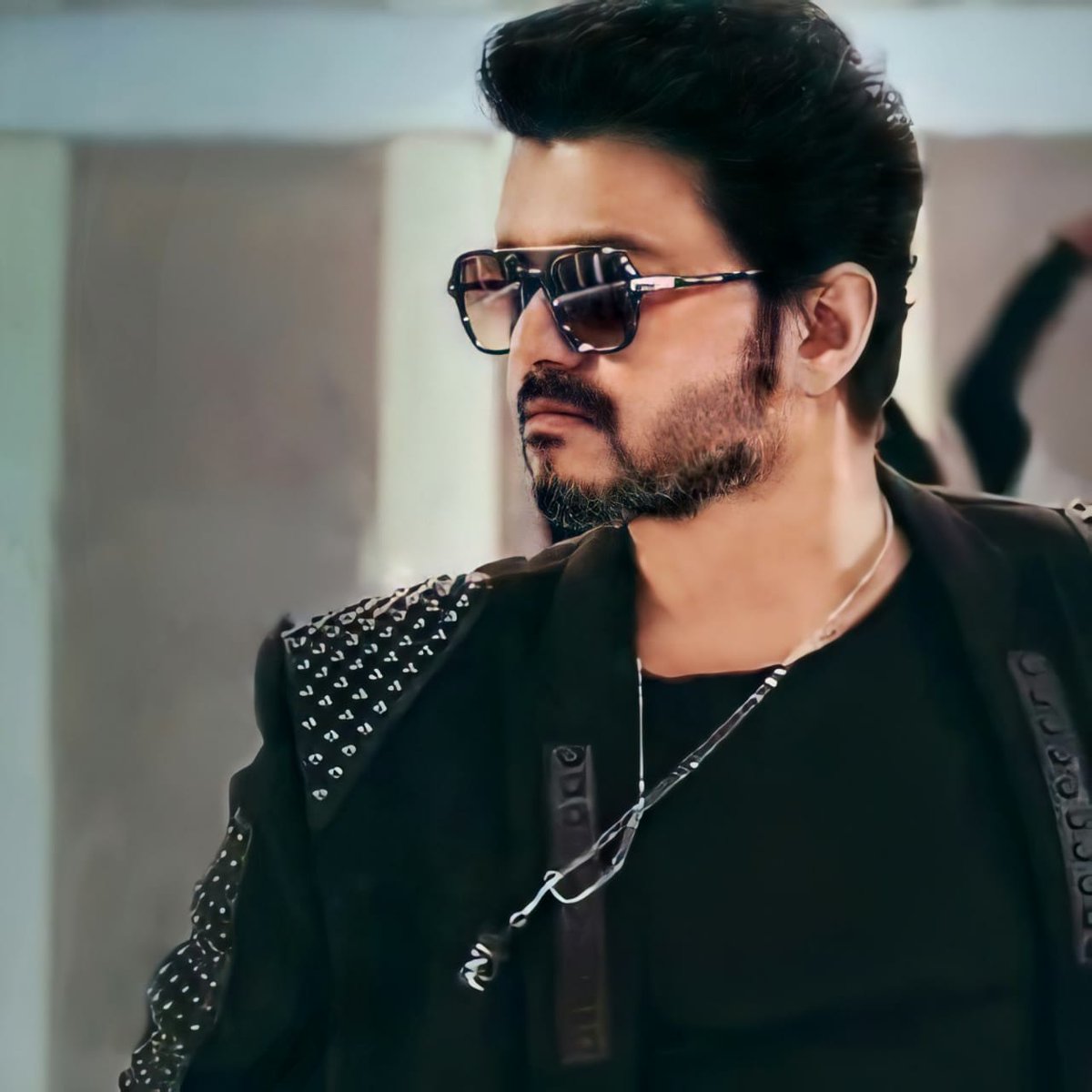 Itz_MahiVFC's tweet photo. The #MadrasHC stay operation of a critical order passed by a single judge against @actorvijay in Rolls Royce Ghost case. #MrPerfectThalapathyVijay https://t.co/IMG6a1GvC3